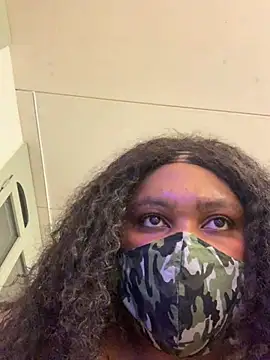 bonbonaumiel online show from December 18, 3:00 pm