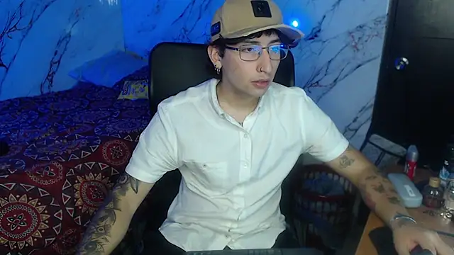 Dereck Dickson online show from January 17, 11:52 pm