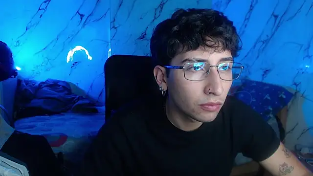 Dereck Dickson online show from February 2, 10:42 pm