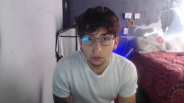 Snapshot of Dereck_Dickson chatting on December 2, 6:42 pm Dereck Dickson online show from December 2, 6:42 pm