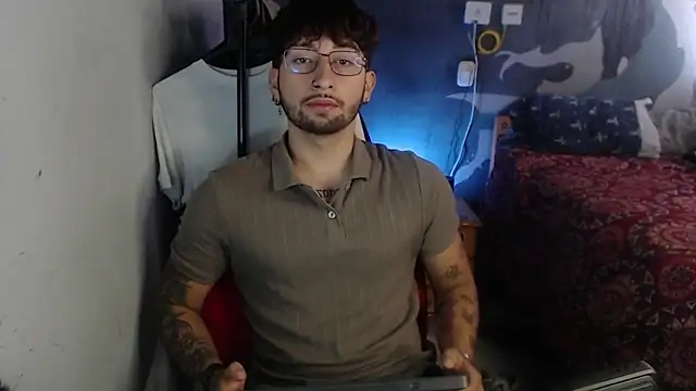 Snapshot of Dereck_Dickson chatting on November 5, 3:37 pm Dereck Dickson online show from November 5, 3:37 pm