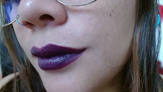 Snapshot of miss_evoleth2 chatting on February 15, 7:02 pm miss evoleth2 online show from February 15, 7:02 pm