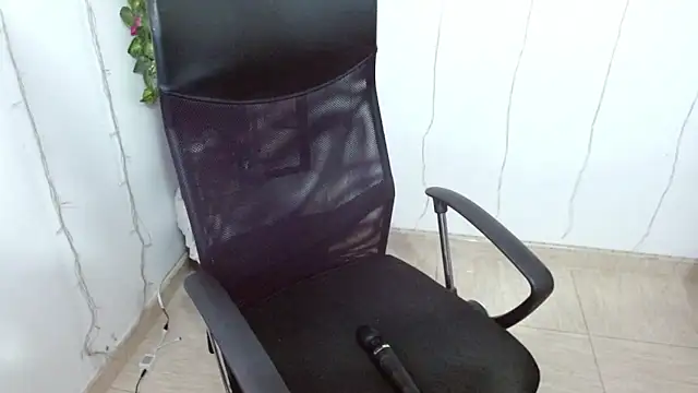 miss evoleth2 online show from April 12, 6:55 pm