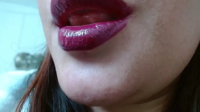 Snapshot of miss_evoleth2 chatting on February 25, 2:06 pm miss evoleth2 online show from February 25, 2:06 pm