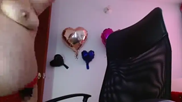 Snapshot of miss_evoleth2 chatting on October 14, 3:12 pm miss evoleth2 online show from October 14, 3:12 pm