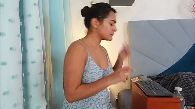 AshiaEkta1 online show from February 1, 5:38 am