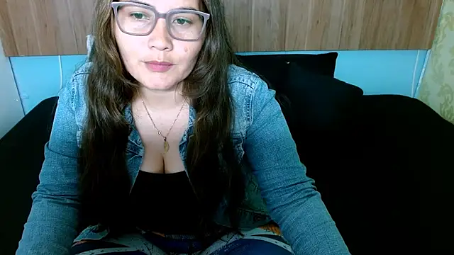 Daniela Colens online show from December 28, 11:09 am