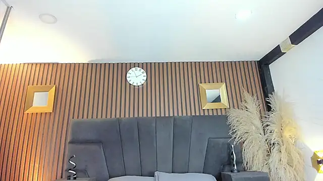 NaxaAndLexi  online show from April 20, 2:07 pm