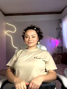 karlahush online show from October 17, 10:22 pm