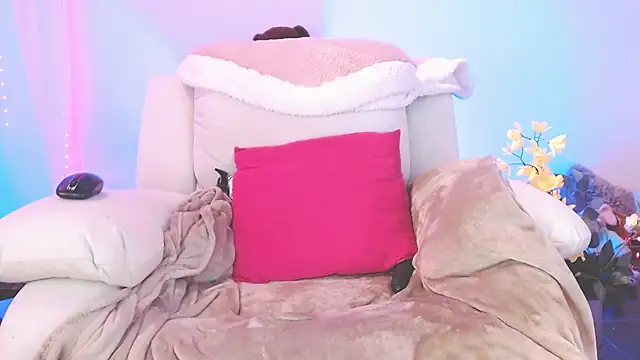 Snapshot of concubine chatting on December 27, 3:42 am concubine online show from December 27, 3:42 am