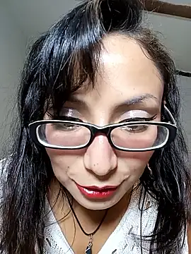 Snapshot of Lucy_Chery chatting on June 1, 3:29 am Lucy Chery online show from June 1, 3:29 am