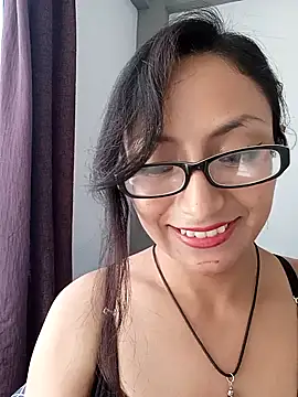 Snapshot of Lucy_Chery chatting on April 30, 6:04 pm Lucy Chery online show from April 30, 6:04 pm