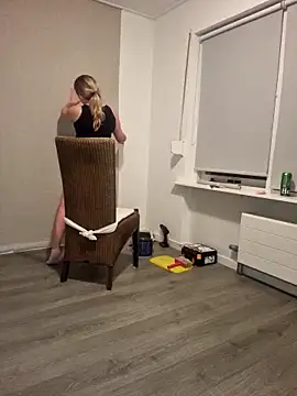 CoupleKitty online show from December 3, 8:30 pm