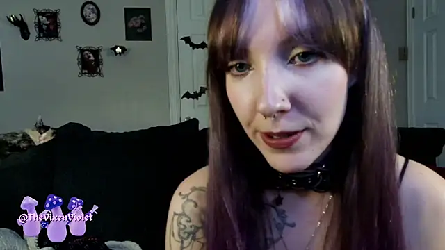 thevixenviolet online show from October 11, 9:38 pm