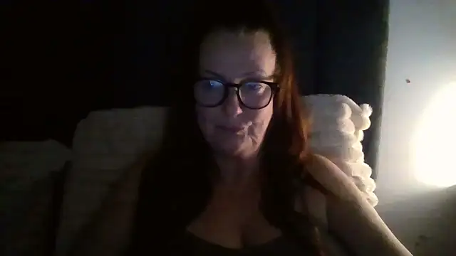 Snapshot of Tillieuk chatting on March 18, 10:10 pm Tillieuk online show from March 18, 10:10 pm