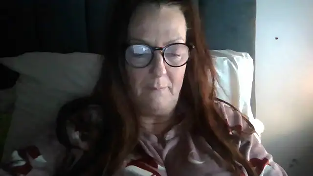 Snapshot of Tillieuk chatting on March 12, 10:47 pm Tillieuk online show from March 12, 10:47 pm