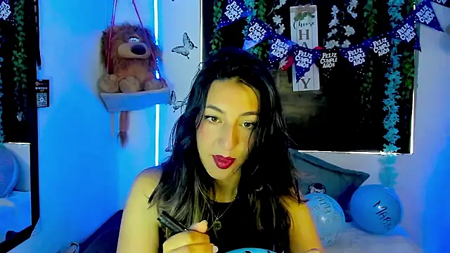 queen-natty online show from March 3, 1:51 pm