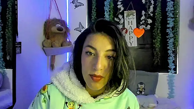 Snapshot of queen-natty chatting on February 16, 2:37 pm queen-natty online show from February 16, 2:37 pm