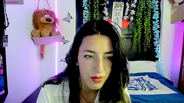 queen-natty online show from May 29, 2:01 pm