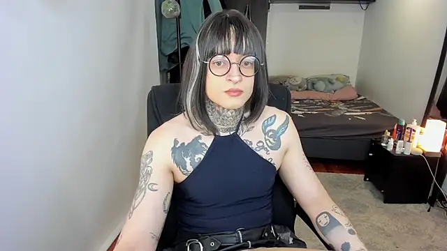 ShiiraVelkor online show from December 20, 11:24 am