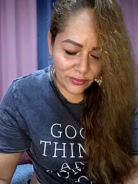 SluttyMilf79 online show from March 24, 4:56 am