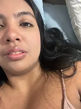 nicole fisherr online show from April 22, 6:53 am