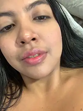 nicole fisherr online show from February 18, 6:44 am