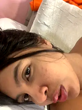 Snapshot of nicole_fisherr chatting on October 16, 3:37 am nicole fisherr online show from October 16, 3:37 am