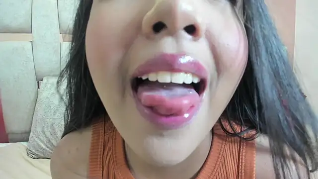 Snapshot of nicole_fisherr chatting on September 14, 4:35 am nicole fisherr online show from September 14, 4:35 am