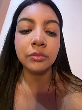 nicole fisherr online show from May 10, 3:54 am