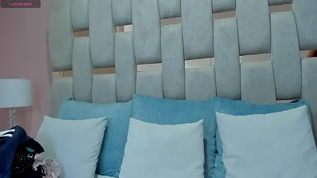 nicole fisherr online show from January 13, 5:33 am