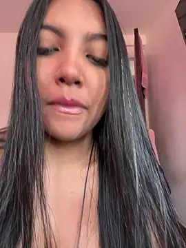 nicole fisherr online show from March 15, 8:05 pm