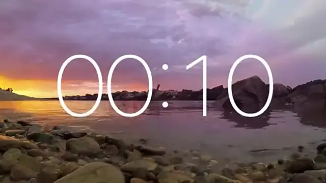 Snapshot of DeeGivenchyy chatting on October 26, 10:48 am DeeGivenchyy online show from October 26, 10:48 am