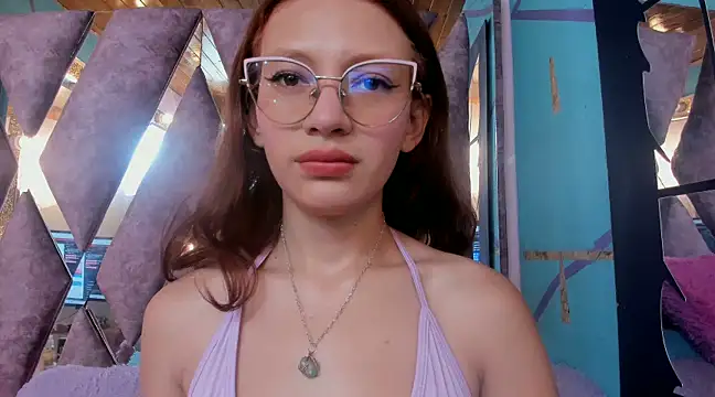 LARICSABLUE online show from February 19, 3:06 am