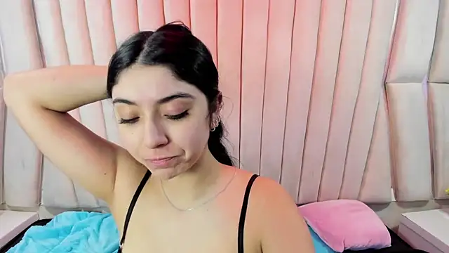 Lucy Anall  online show from March 11, 10:59 pm