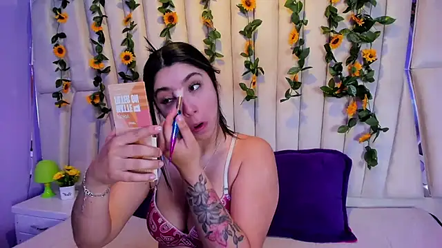 Snapshot of Lucy_Anall_ chatting on February 11, 11:54 pm Lucy Anall online show from February 11, 11:54 pm