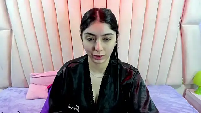 Lucy Anall  online show from April 30, 10:58 pm