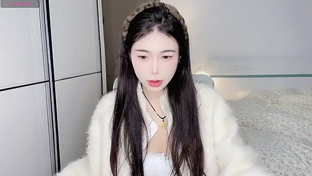 Snapshot of White-Star chatting on January 12, 6:05 pm White-Star online show from January 12, 6:05 pm