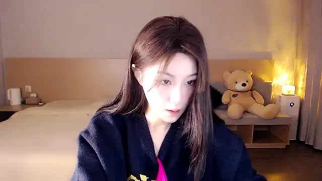 Snapshot of Lucky-baby chatting on December 24, 1:39 pm Lucky-baby online show from December 24, 1:39 pm