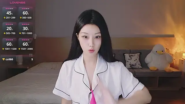 Snapshot of Lucky-baby chatting on October 3, 1:23 pm Lucky-baby online show from October 3, 1:23 pm