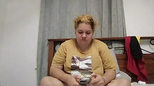 Snapshot of scb_scb chatting on February 16, 12:21 pm scb scb online show from February 16, 12:21 pm