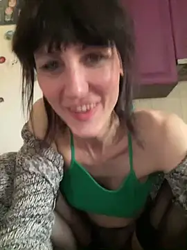 Snapshot of Kamila151 chatting on March 17, 1:29 pm Kamila151 online show from March 17, 1:29 pm