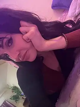 Snapshot of Kamila151 chatting on March 12, 1:08 pm Kamila151 online show from March 12, 1:08 pm