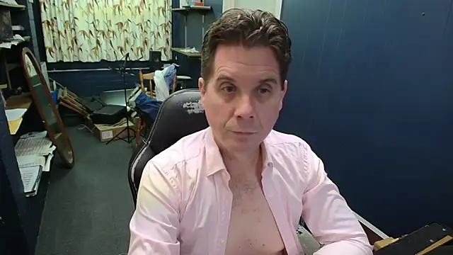 tilobinder online show from May 15, 2:59 pm