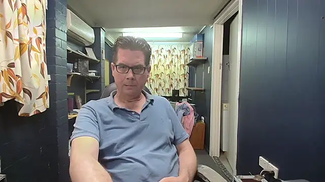 tilobinder online show from December 20, 1:03 pm