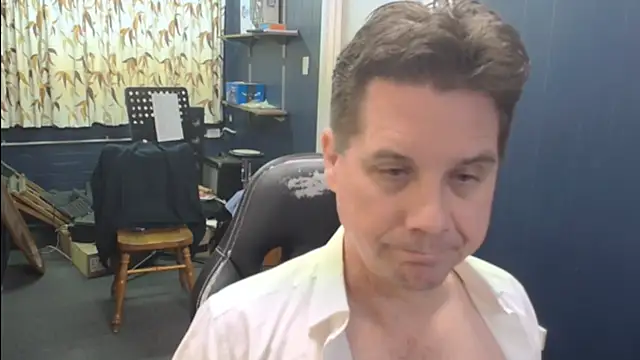 Snapshot of tilobinder chatting on July 12, 3:13 pm tilobinder online show from July 12, 3:13 pm