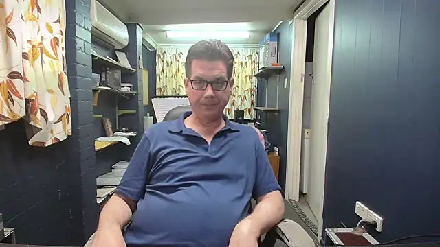 tilobinder online show from December 5, 2:48 pm