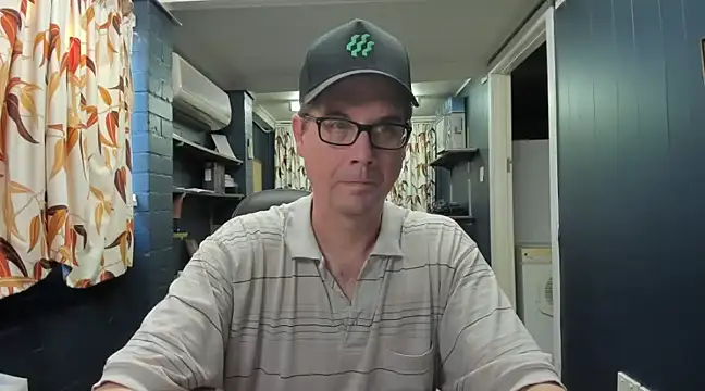 tilobinder online show from December 7, 6:05 am