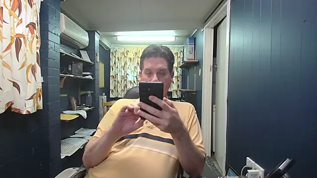 tilobinder online show from March 1, 3:34 pm