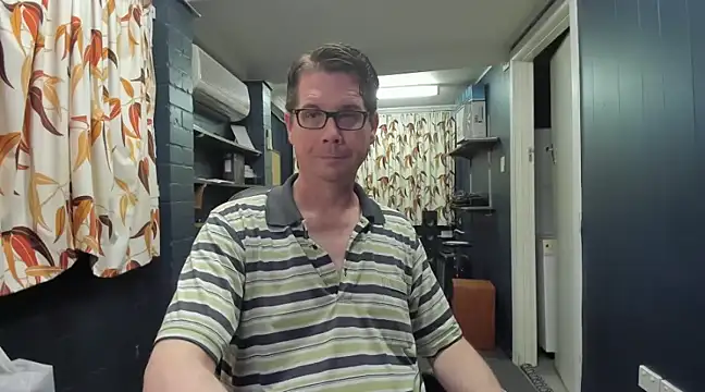 tilobinder online show from December 7, 12:07 pm